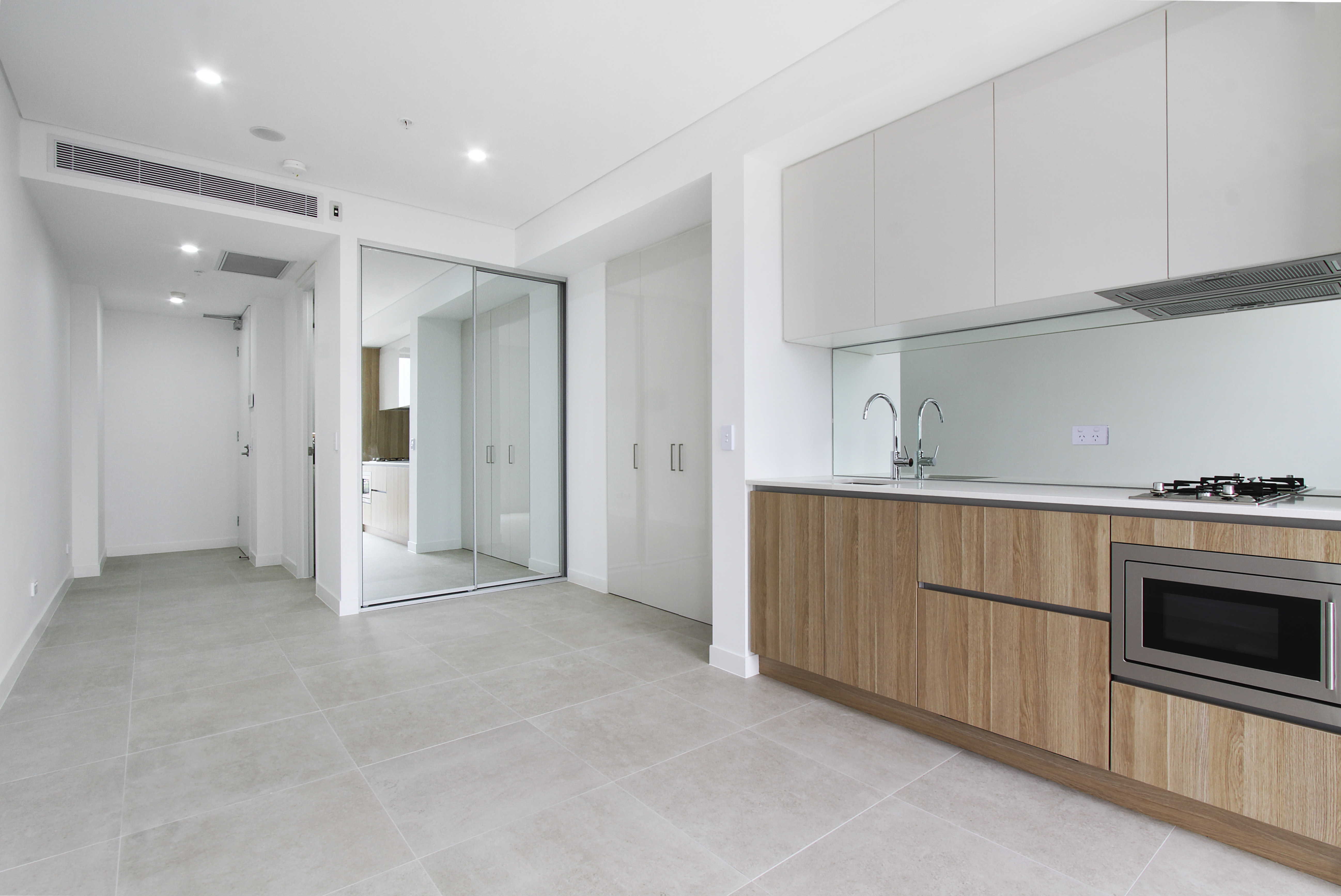 7 Deane Streeet